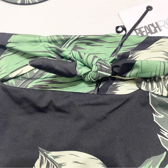 Beach Riot Bikini - Picture 7 of 11